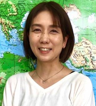 對馬　真紀子先生