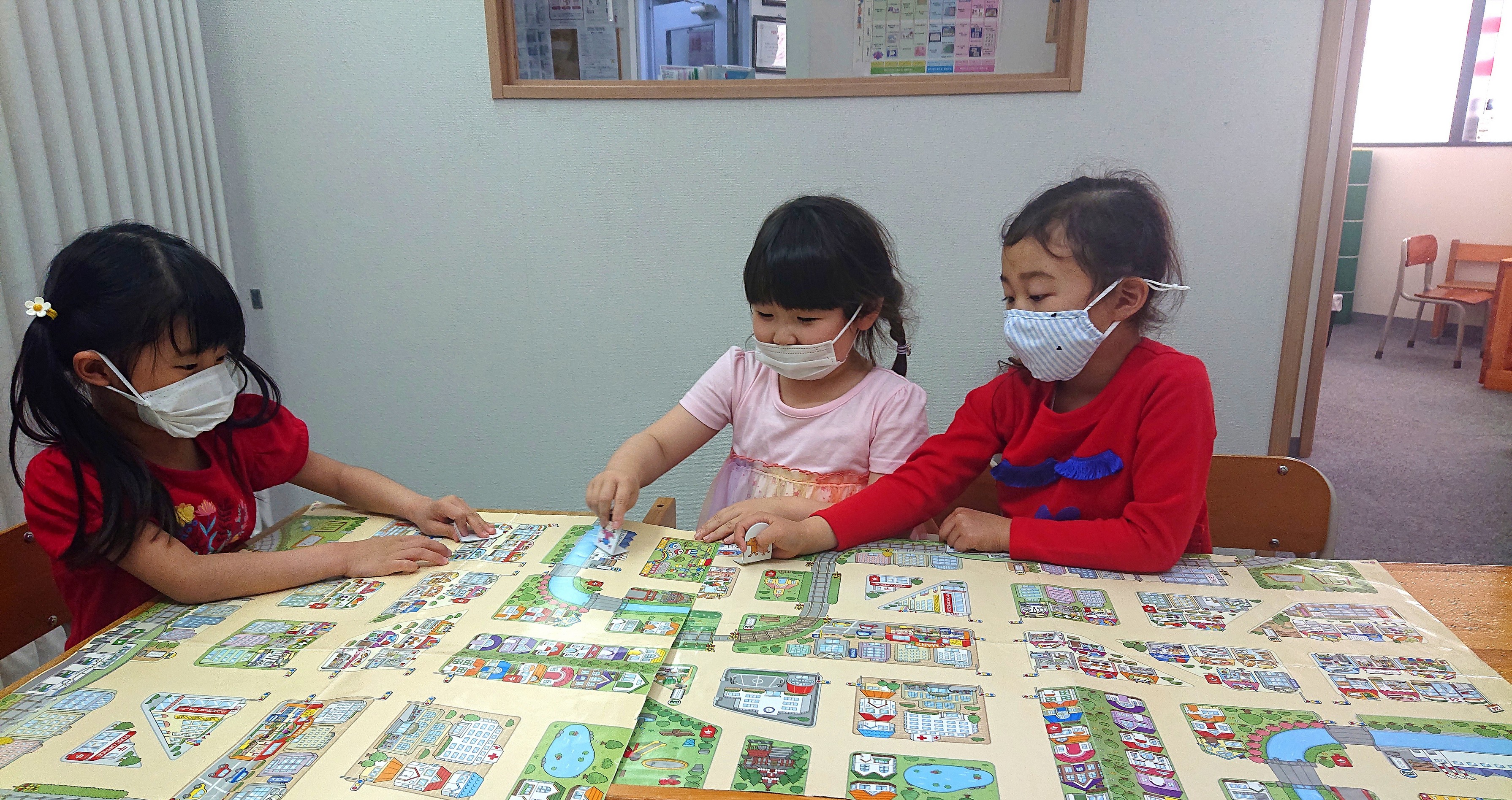 方南町校【チャイルド・アイズ】 | 知育と受験対策の幼児教室 | 東京都杉並区
