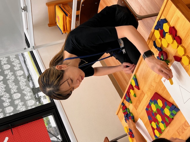 バートンルイスみなこ　先生